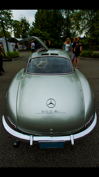 Illustration for article titled I went to a somewhat large car show today